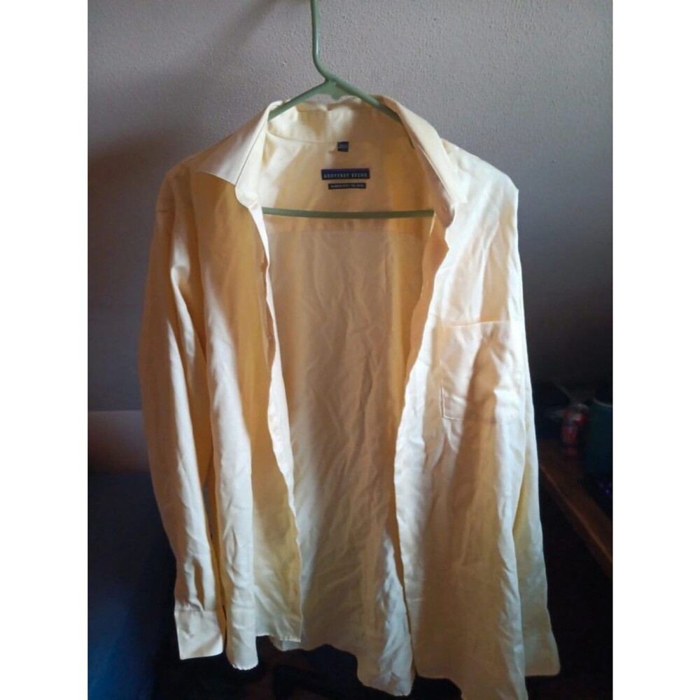 light yellow Geoffrey Beene formal dress shirt